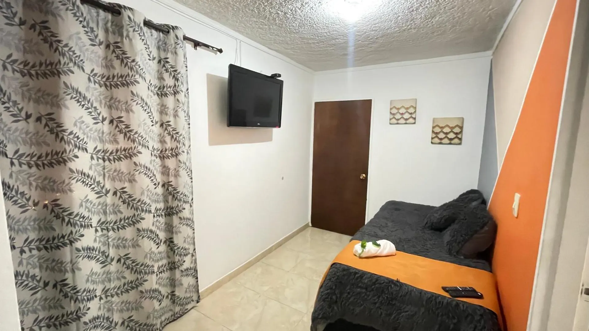 Homer Colors - Tu Hogar En Medellin Para 20 Personas