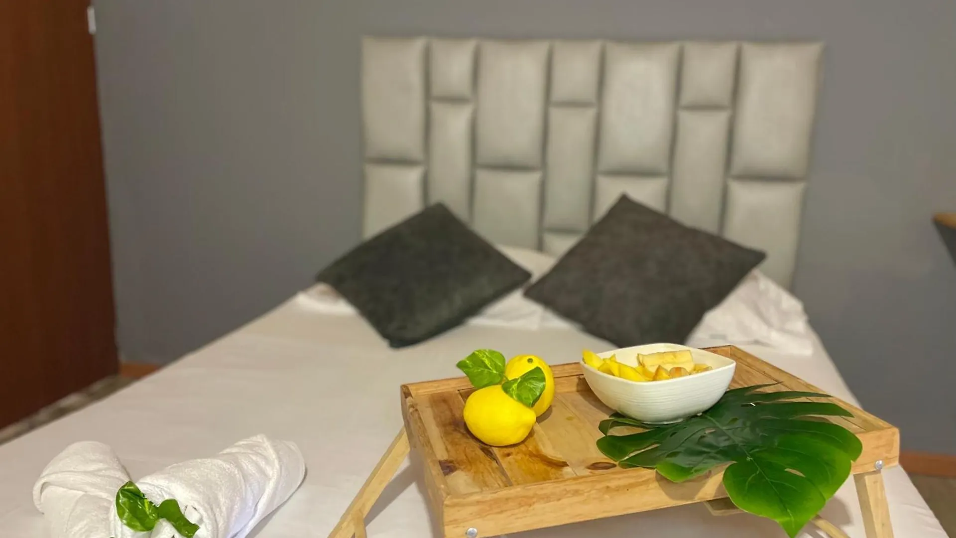 Guest house Homer Colors - Tu Hogar En Medellin Para 20 Personas