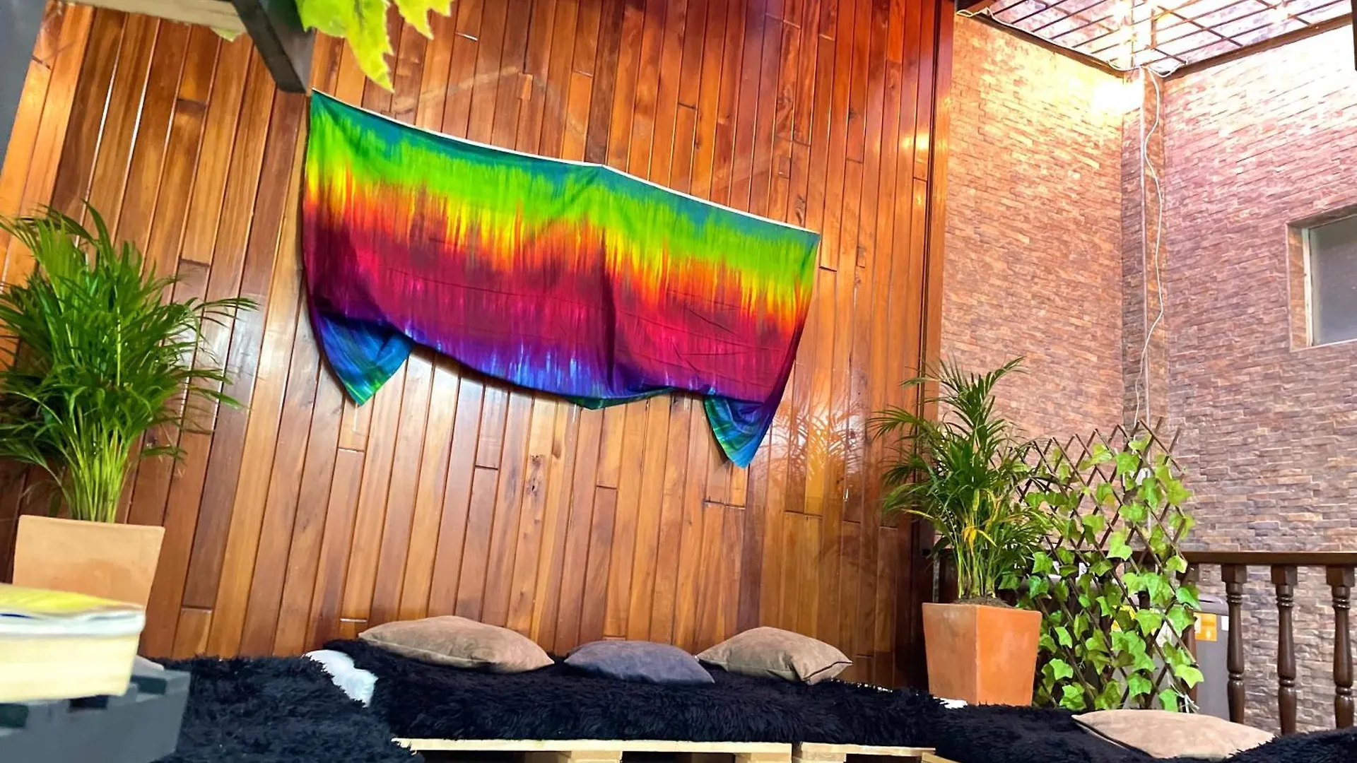 Homer Colors - Tu Hogar En Medellin Para 20 Personas 0*,  Colombia