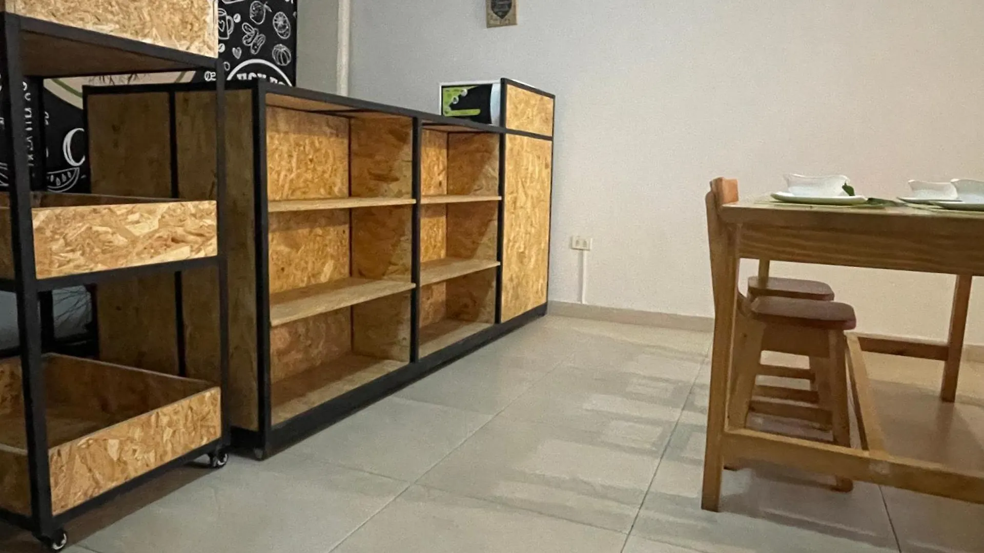 Guest house Homer Colors - Tu Hogar En Medellin Para 20 Personas